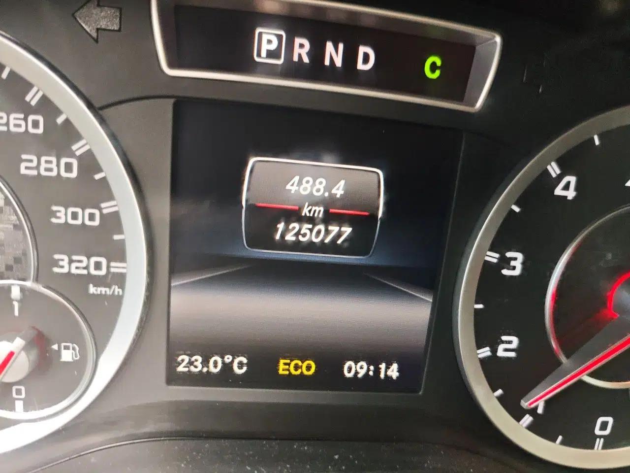 Mercedes-Benz A AMG 2014 AMG A 45 4MATIC — миниатюра 13