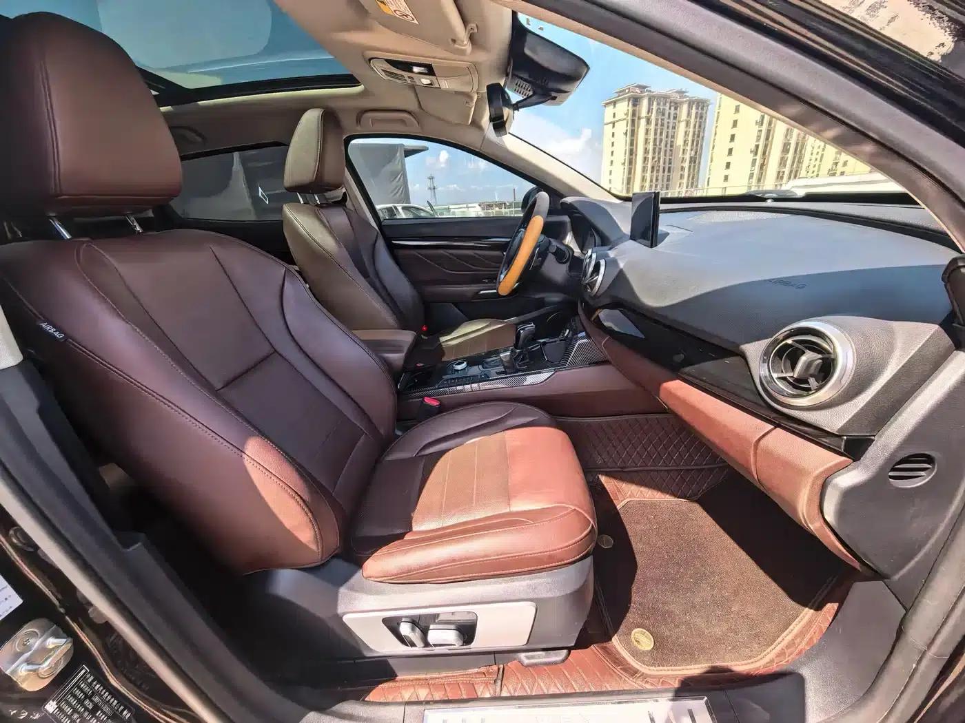 Weipai VV7 2017 2.0T Flagship Edition — миниатюра 6