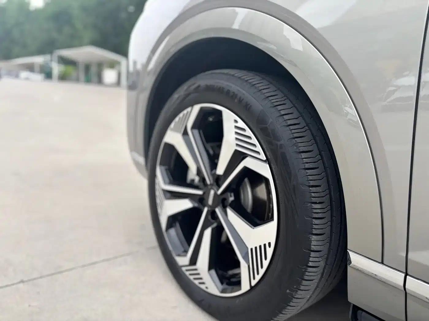 Weipai Lanshan 2023 Four-Wheel Drive Extended Range Edition — миниатюра 17