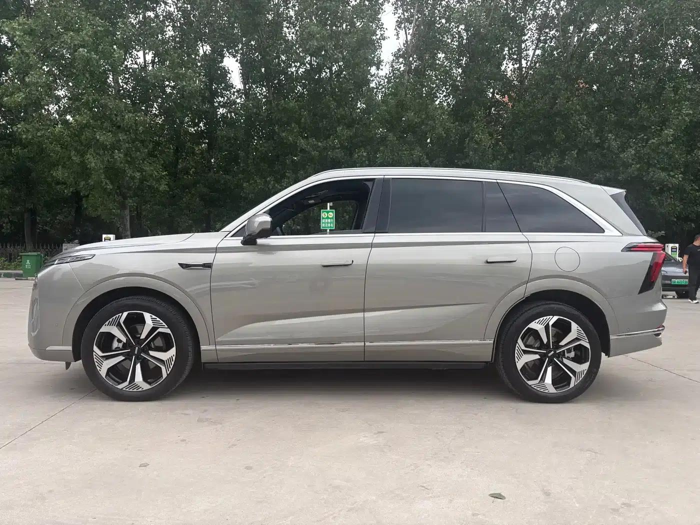 Weipai Lanshan 2023 Four-Wheel Drive Extended Range Edition — миниатюра 8