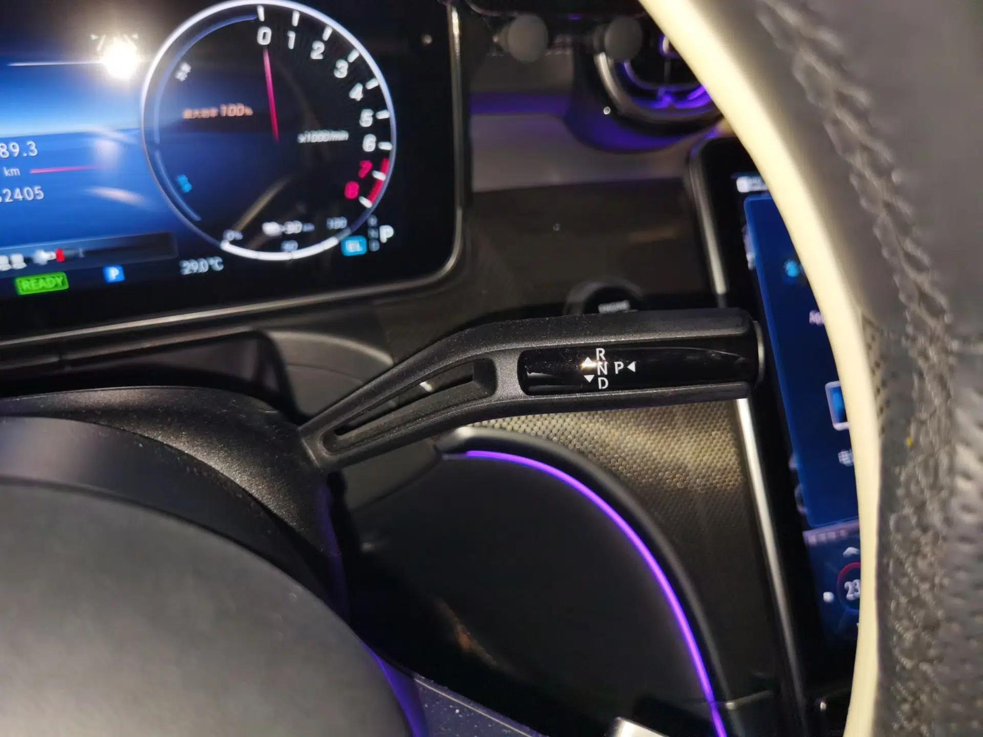 Mercedes-Benz C-Class New Energy 2023 C 350 eL — миниатюра 15