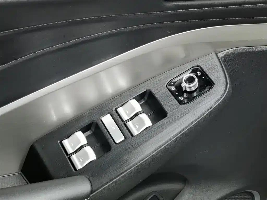 Wey VV6 2019 2.0T 2WD Super Luxury Edition (National VI Emission Standard) — миниатюра 9