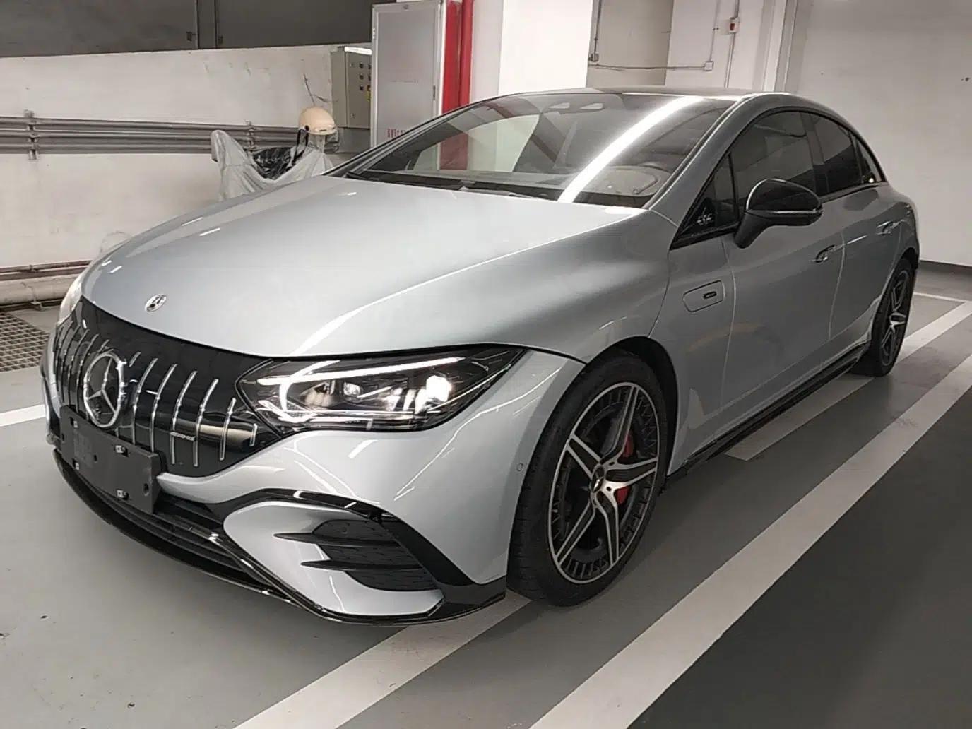 Mercedes-Benz EQE AMG 2023 AMG EQE 53 4MATIC+ — миниатюра 1