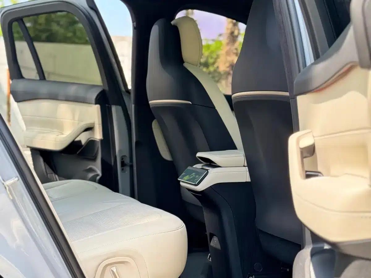 NIO ES6 2024 model 75kWh — миниатюра 9