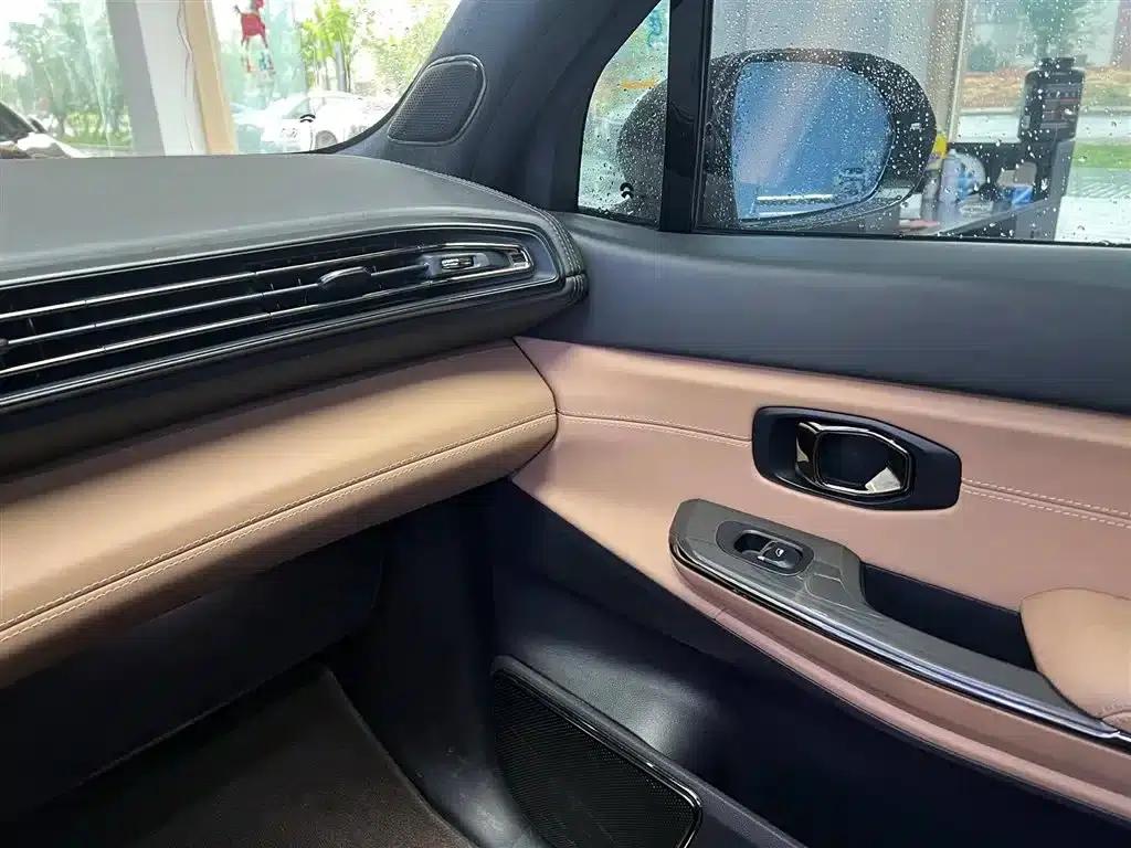NIO ES6 2023 model 75kWh — миниатюра 10
