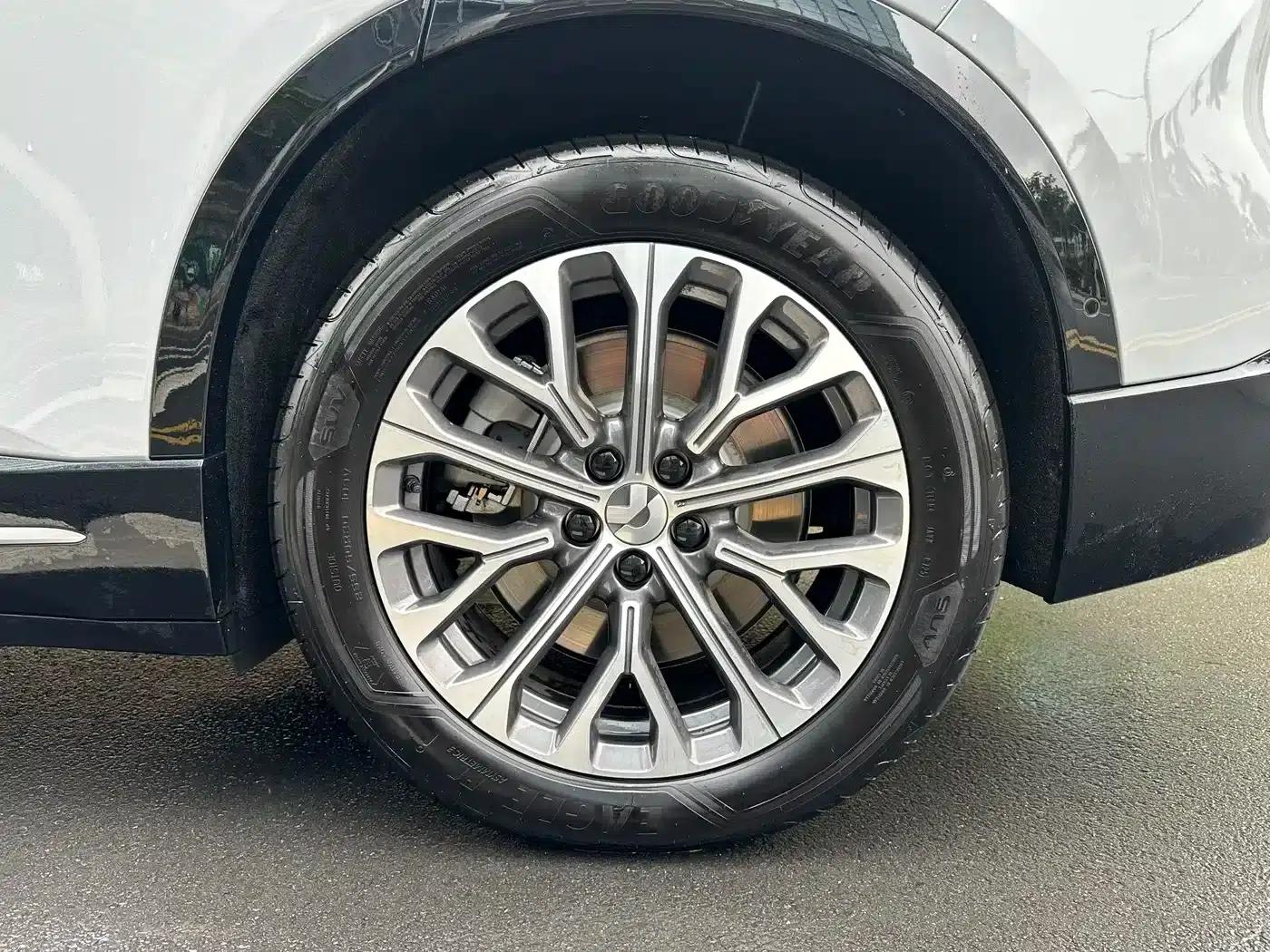 NIO ES6 2024 model 75kWh — миниатюра 8