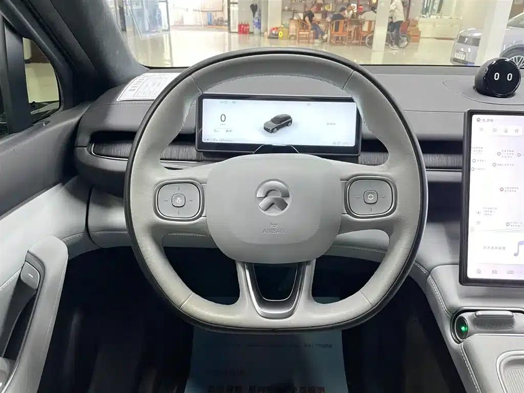 NIO ES6 2023 model 75kWh — миниатюра 10