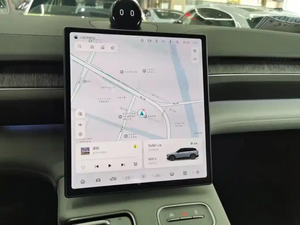 NIO ES6 2024 model 75kWh — миниатюра 13