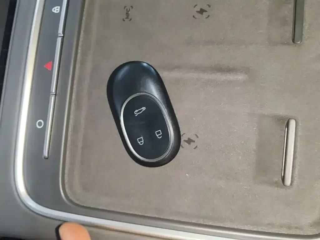 NIO ES6 2025 model 75kWh — миниатюра 9