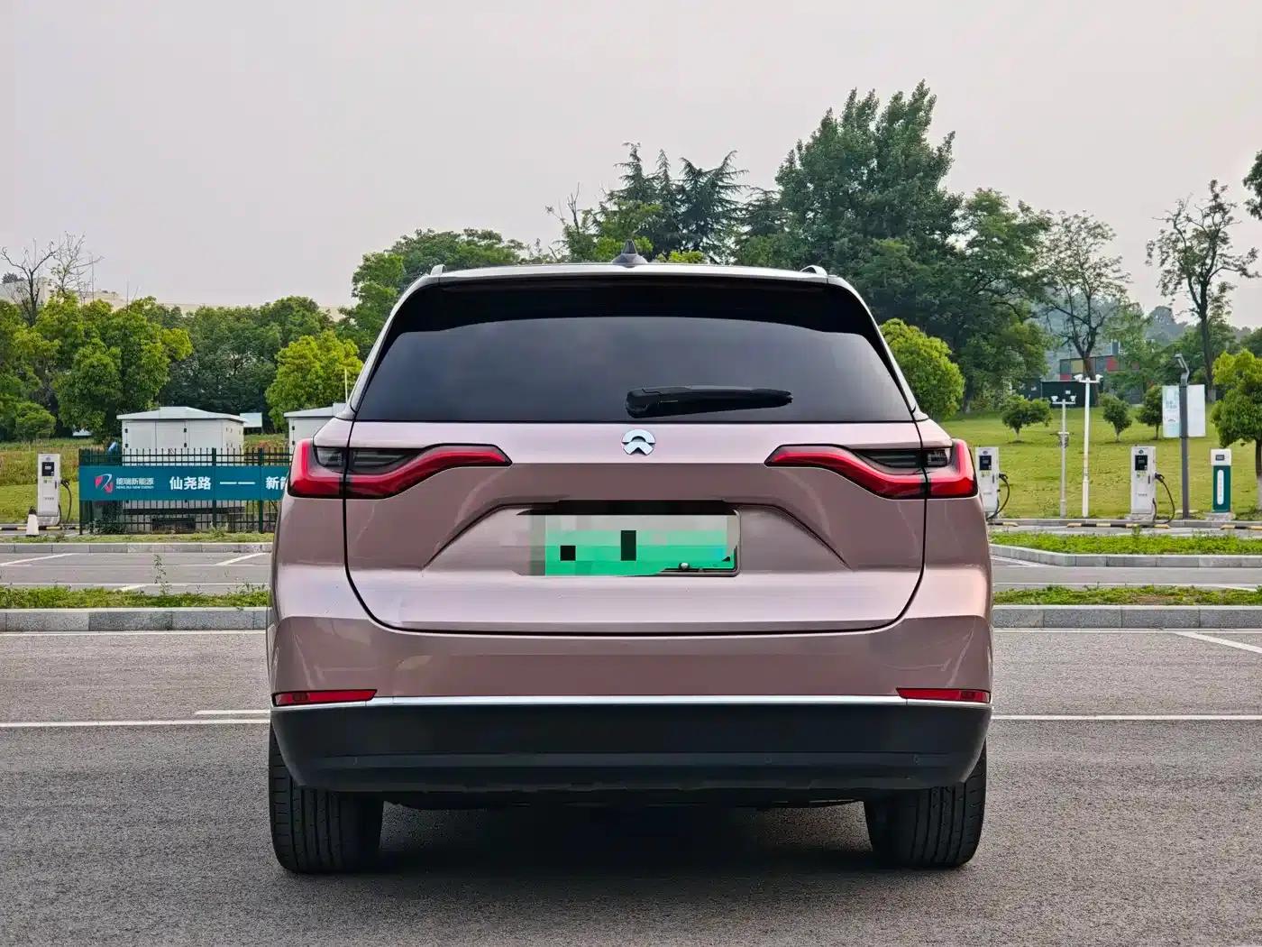 NIO ES8 2020 580KM Signature Edition 7-seater — миниатюра 6