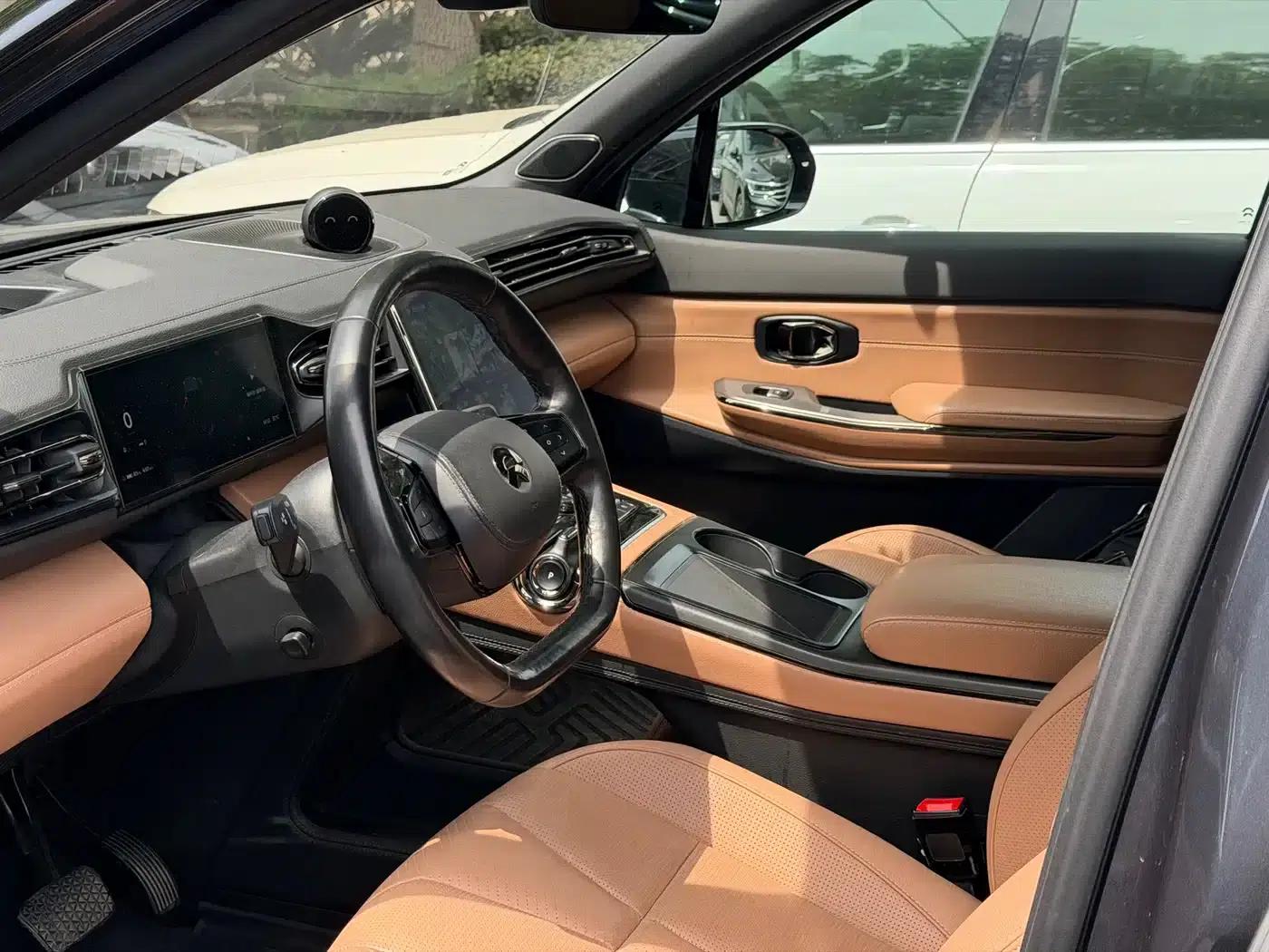NIO ES8 2020 Model 580KM Six-Seater — миниатюра 4