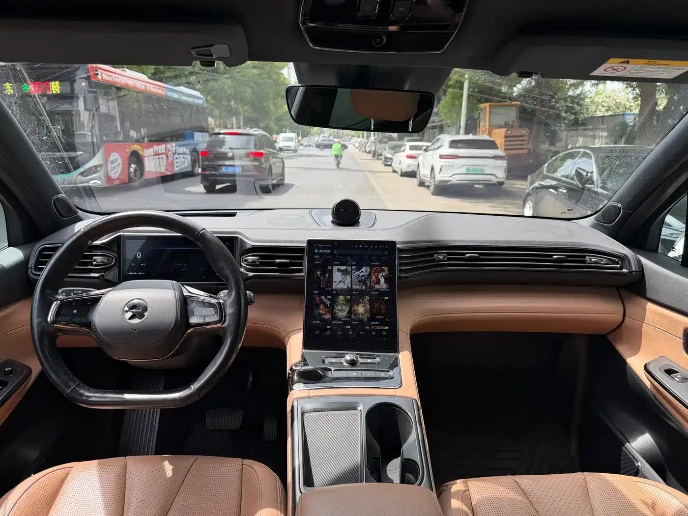 NIO ES8 2020 Model 580KM Six-Seater — миниатюра 7