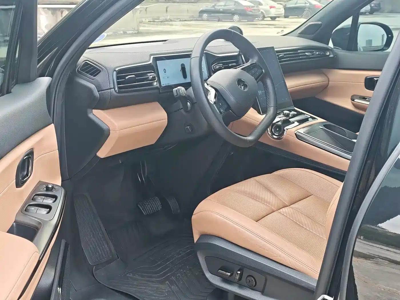 NIO ES8 2020 Model 415KM Seven-Seater — миниатюра 5