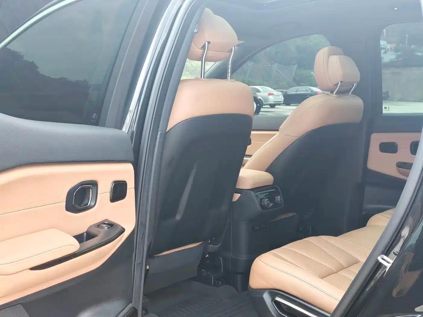 NIO ES8 2020 Model 415KM Seven-Seater — миниатюра 8