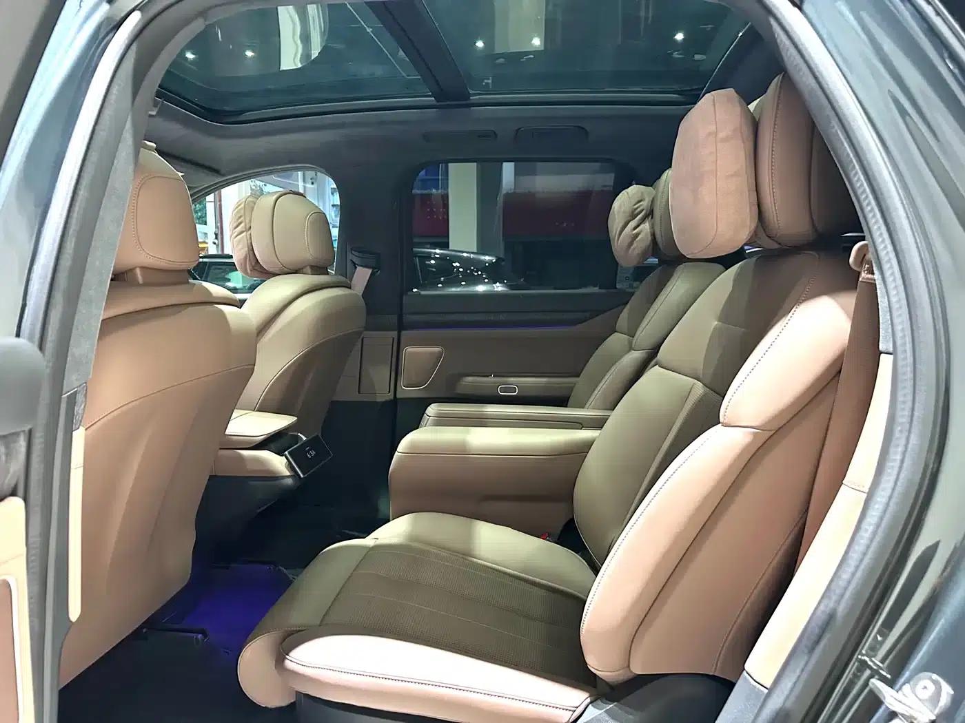 NIO ES8 2023 model 75kWh — миниатюра 7