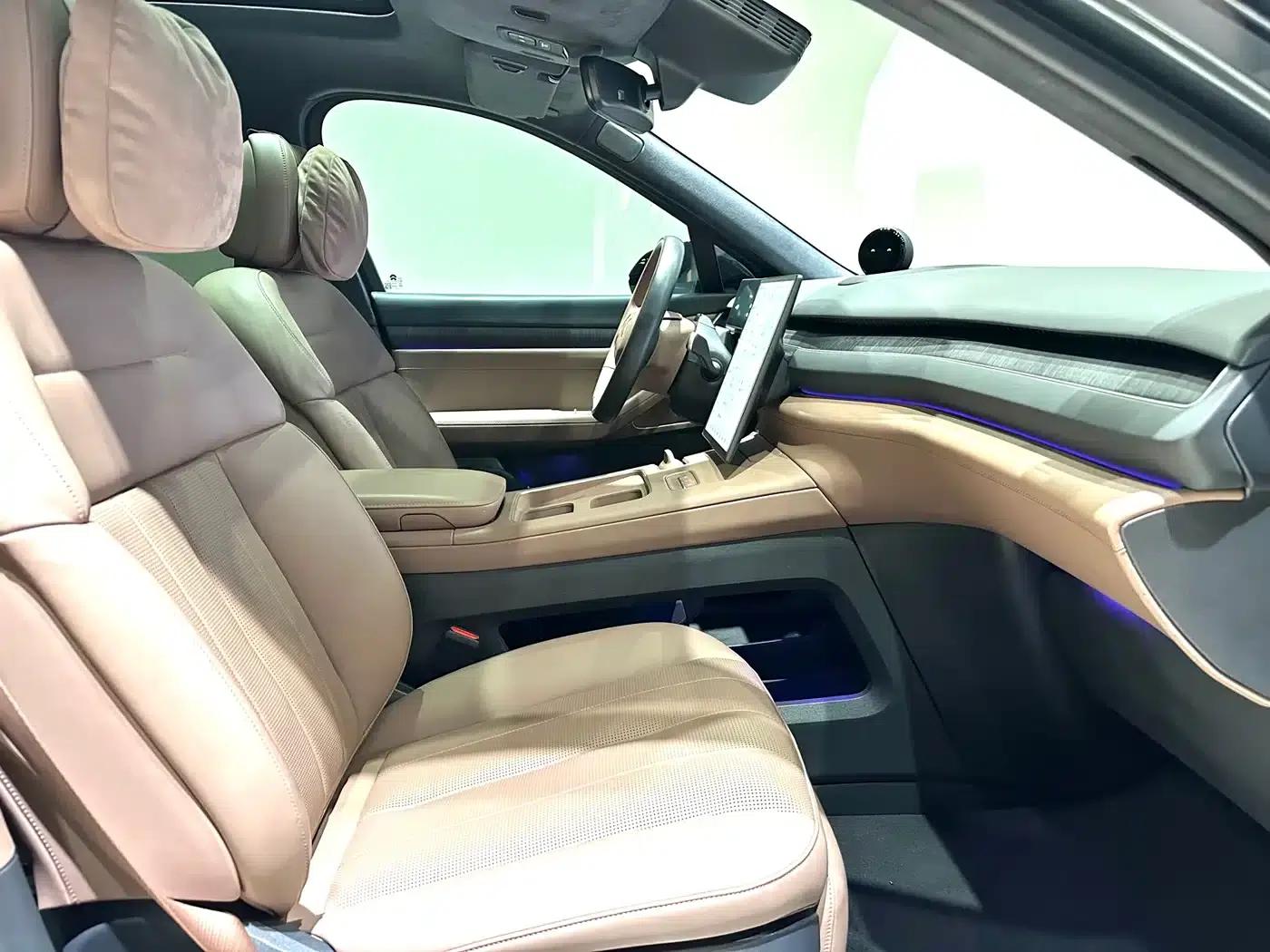 NIO ES8 2023 model 75kWh — миниатюра 10