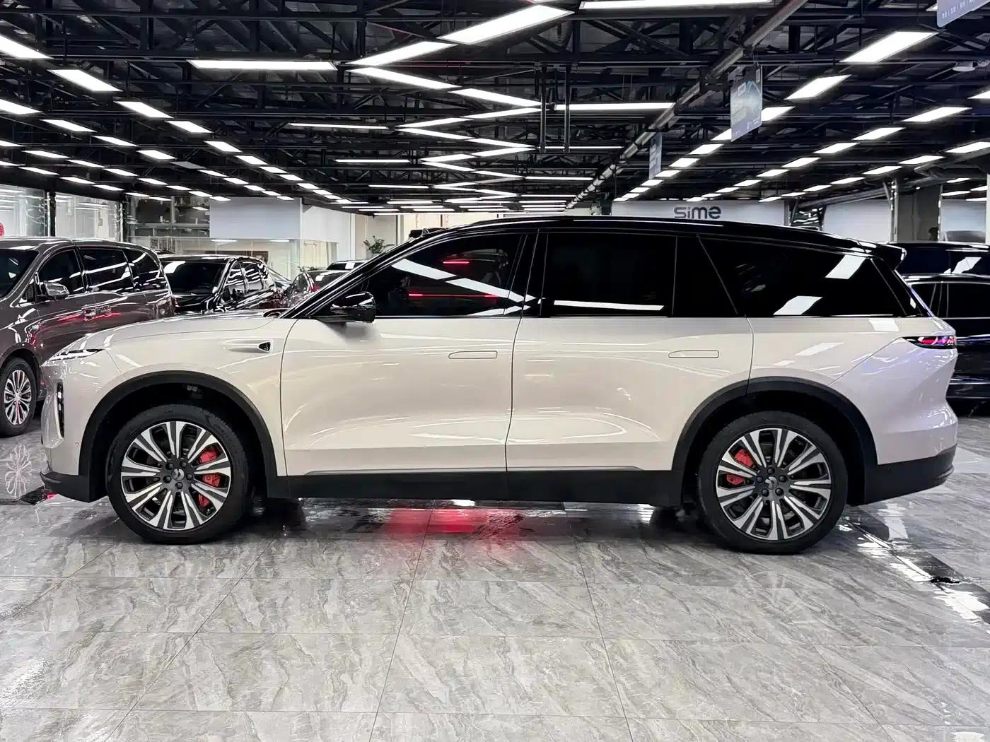 NIO ES8 2024 75kWh Executive Edition — миниатюра 4