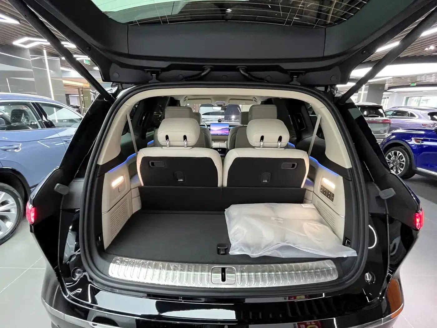 NIO ES8 2026 Model Six-Seat Executive Luxury Edition — миниатюра 7