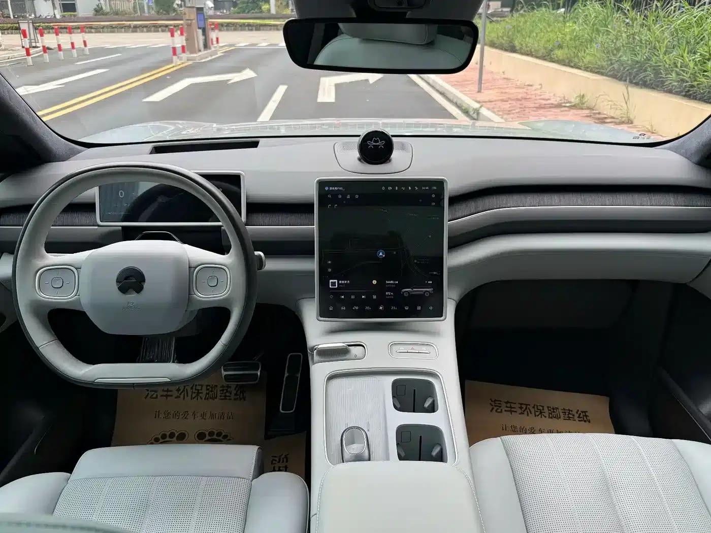 NIO ES8 2023 75kWh Executive Edition — миниатюра 12