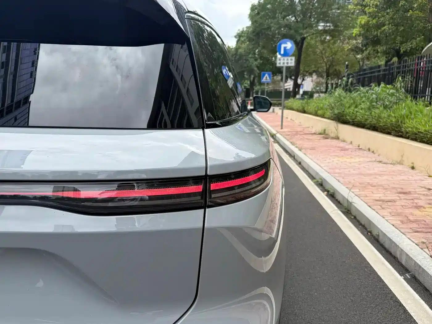 NIO ES8 2023 75kWh Executive Edition — миниатюра 9