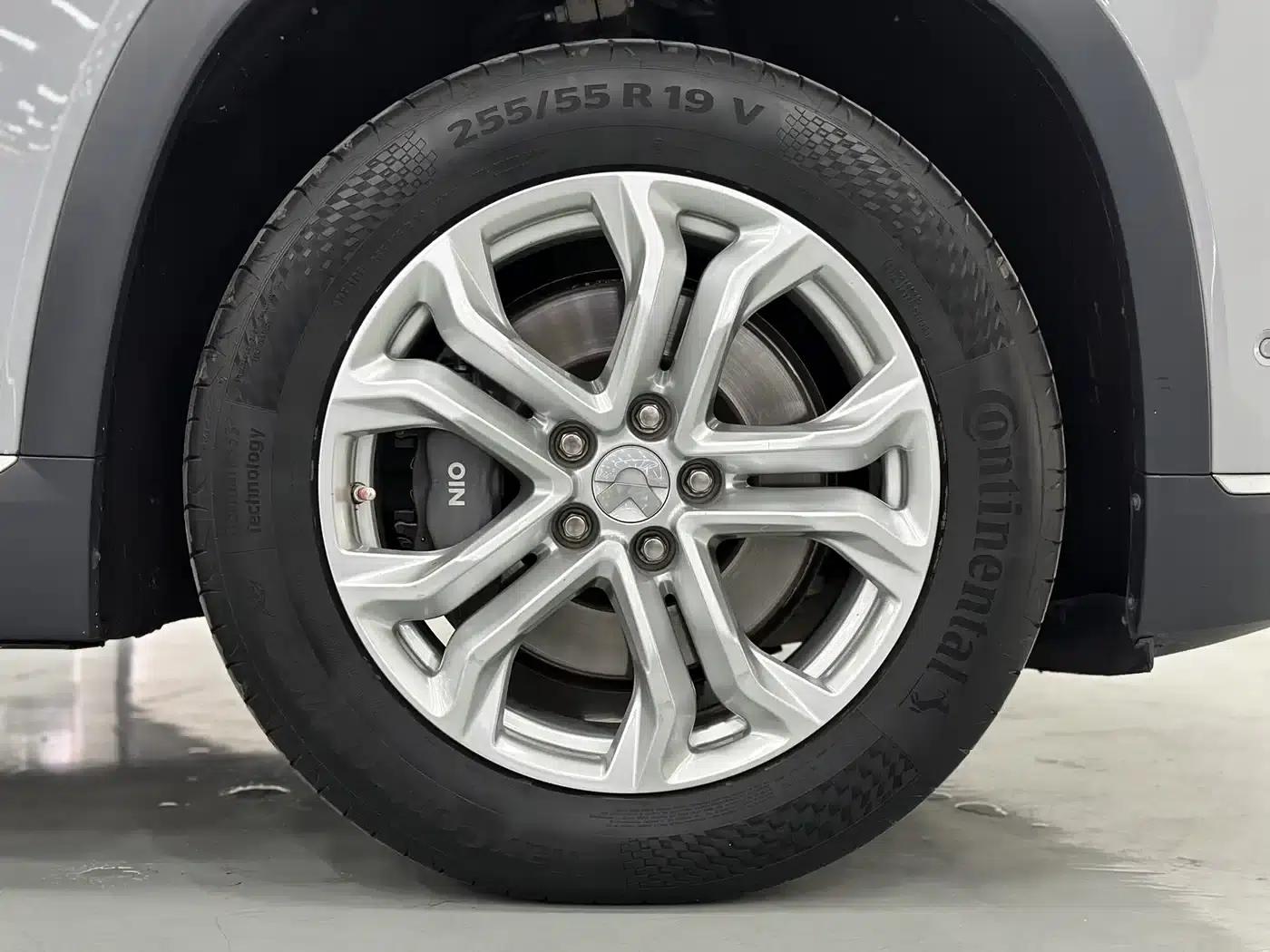 NIO ES8 2020 Model 415KM Six-Seater — миниатюра 13