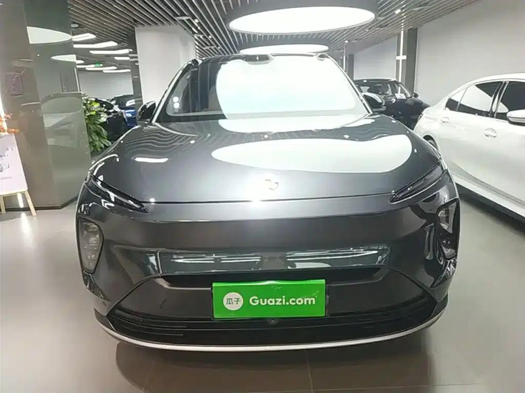 NIO ES8 2023 model 75kWh — миниатюра 3