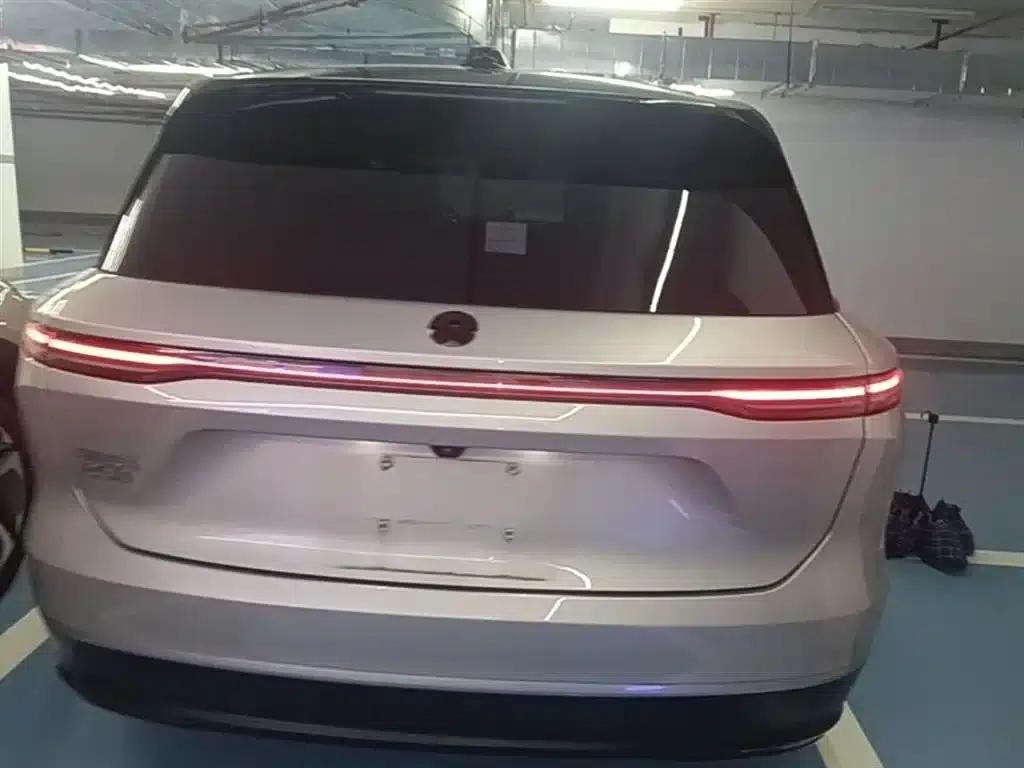 NIO ES8 2024 model 75kWh — миниатюра 6
