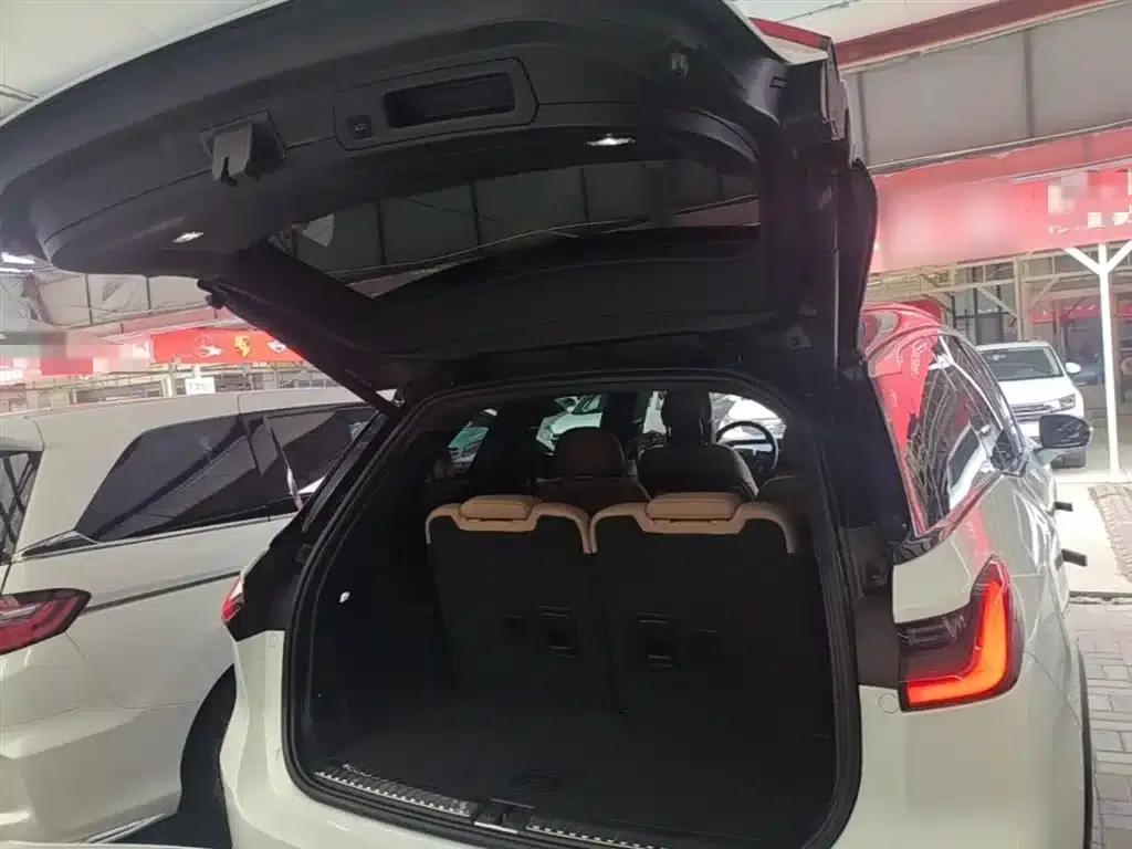 NIO ES8 2020 580KM Signature Edition Six-Seat Version — миниатюра 19