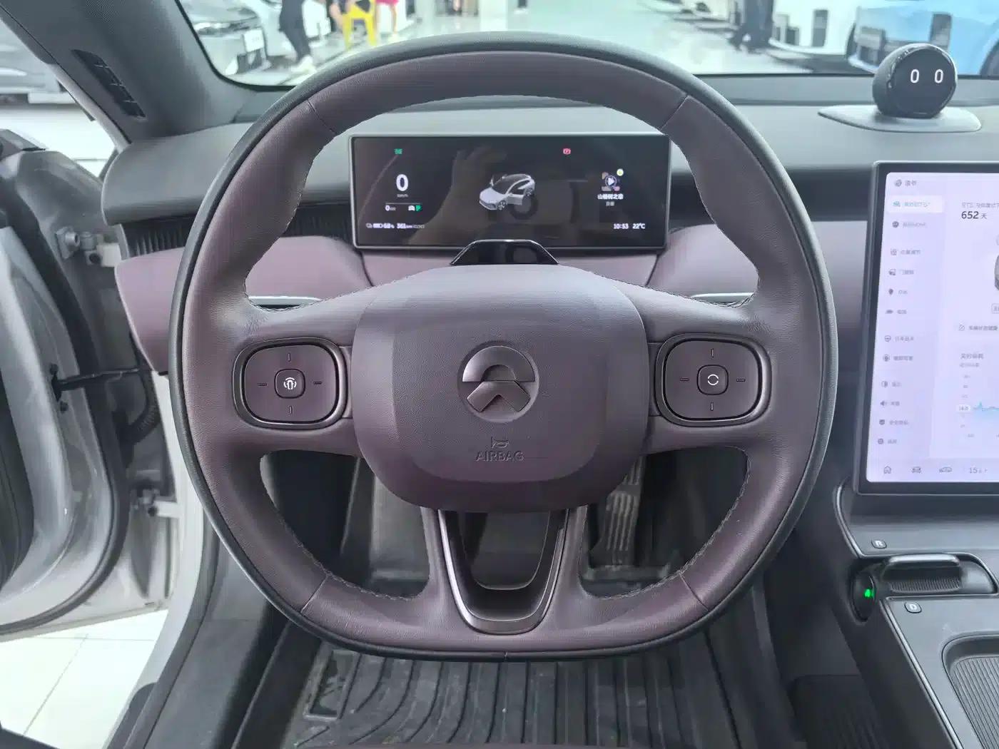 NIO ET5T 2023 75kWh Touring — миниатюра 8