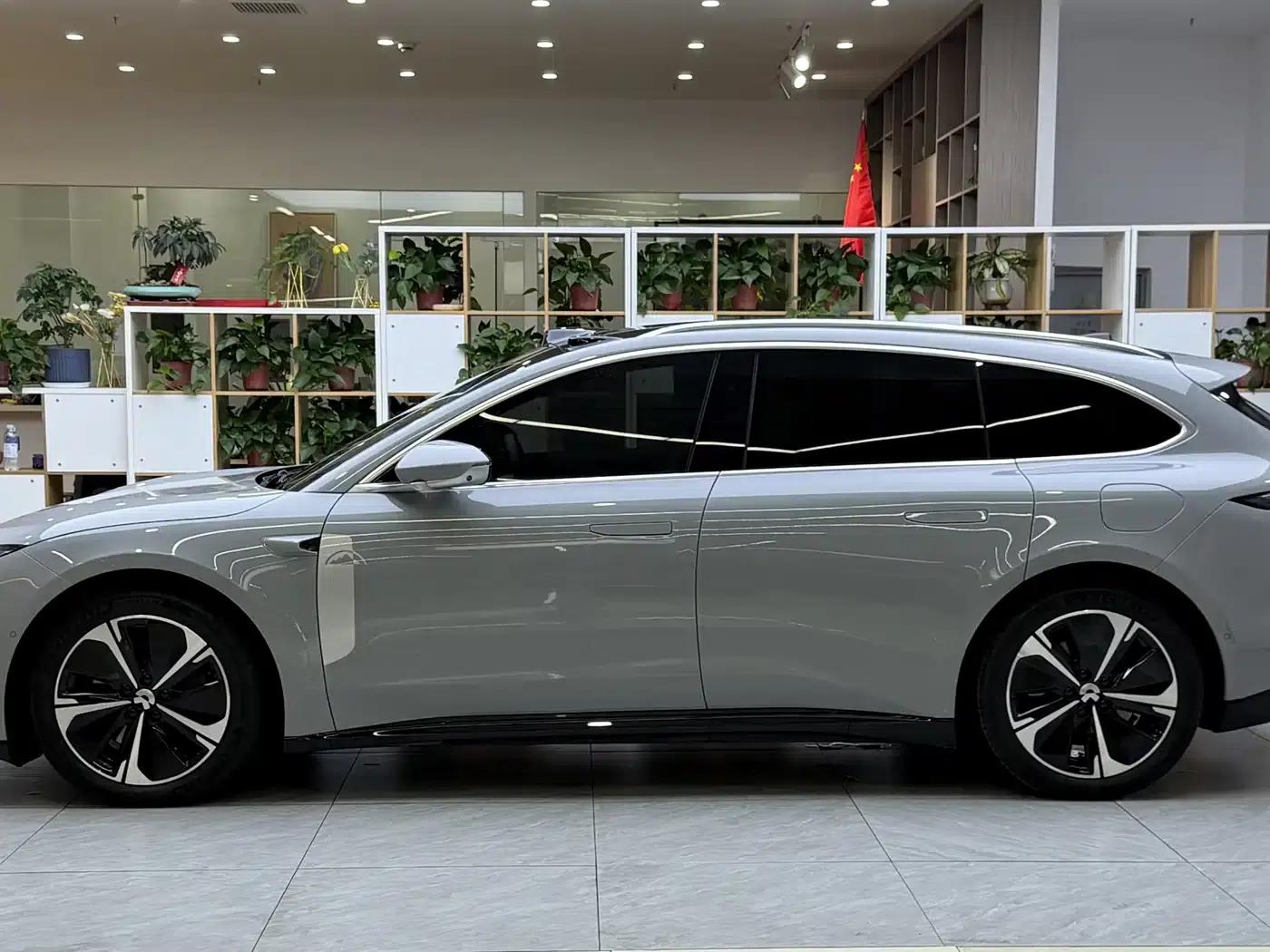 NIO ET5T 2025 75kWh Touring — миниатюра 3