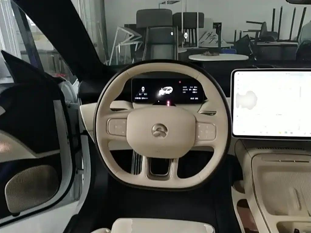 NIO ET5T 2025 75kWh Touring — миниатюра 11