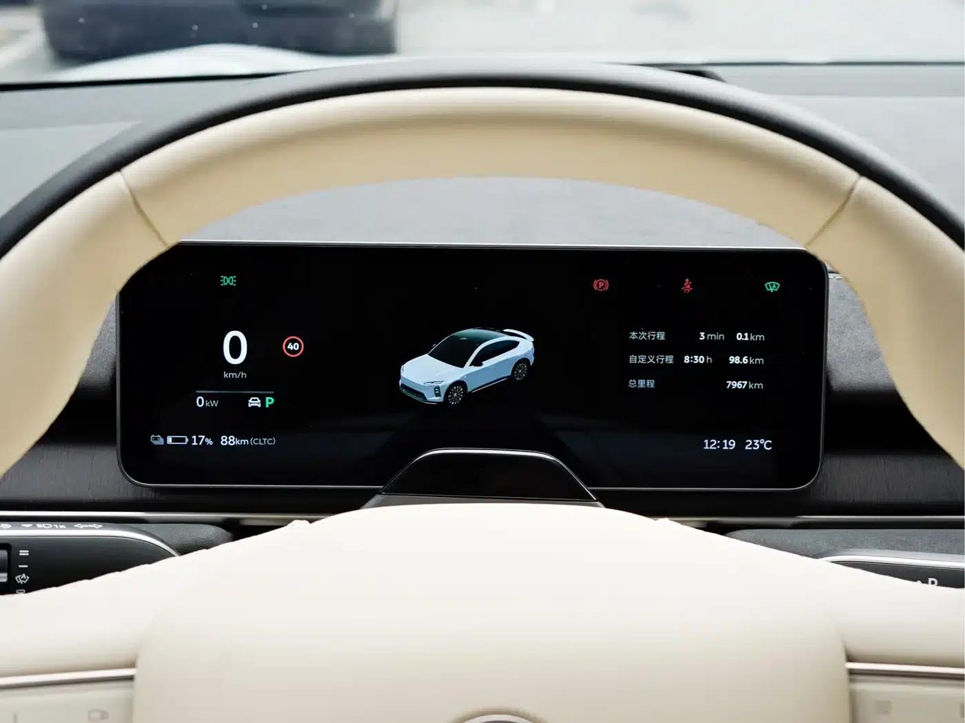NIO EC6 2025 model 75kWh — миниатюра 9