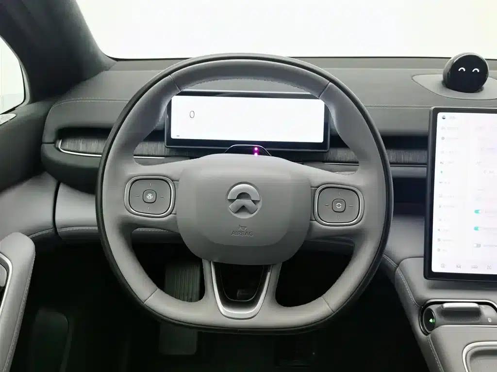 NIO EC6 2024 Model 100kWh — миниатюра 11