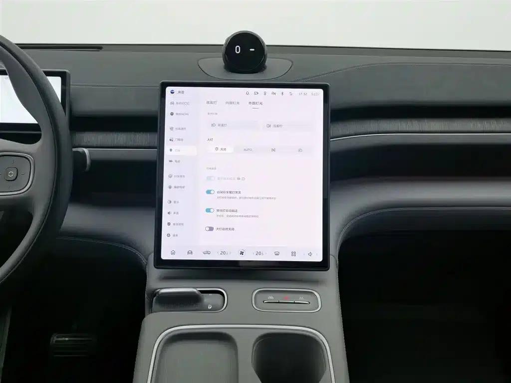 NIO EC6 2024 Model 100kWh — миниатюра 12