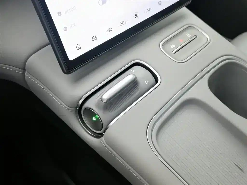 NIO EC6 2024 Model 100kWh — миниатюра 13