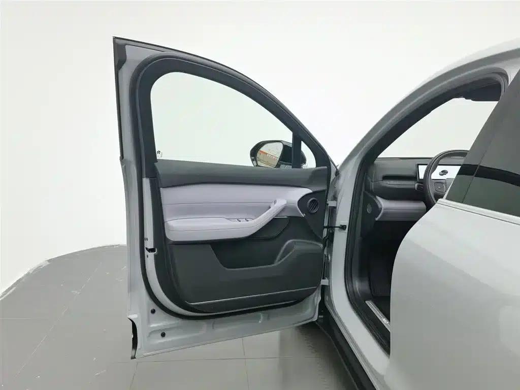 NIO EC6 2024 Model 100kWh — миниатюра 8