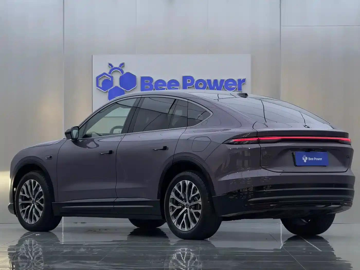 NIO EC6 2025 model 75kWh — миниатюра 8