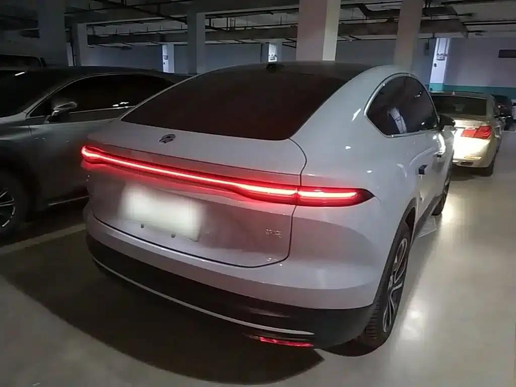 NIO EC6 2024 model 75kWh — миниатюра 7