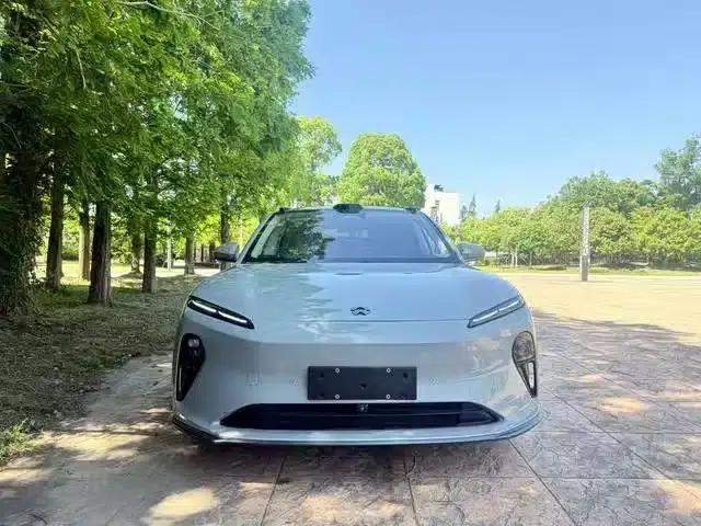 NIO ET5 2022 model 75kWh — миниатюра 3