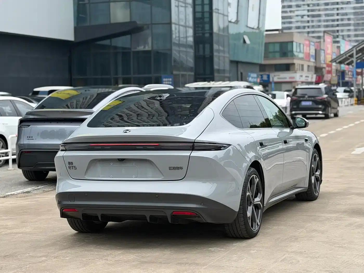 NIO ET5 2022 model 75kWh — миниатюра 10