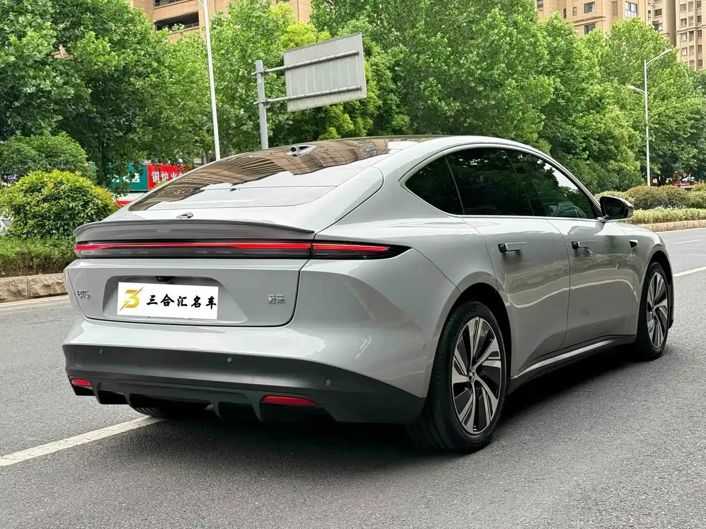 NIO ET5 2024 model 75kWh — миниатюра 10