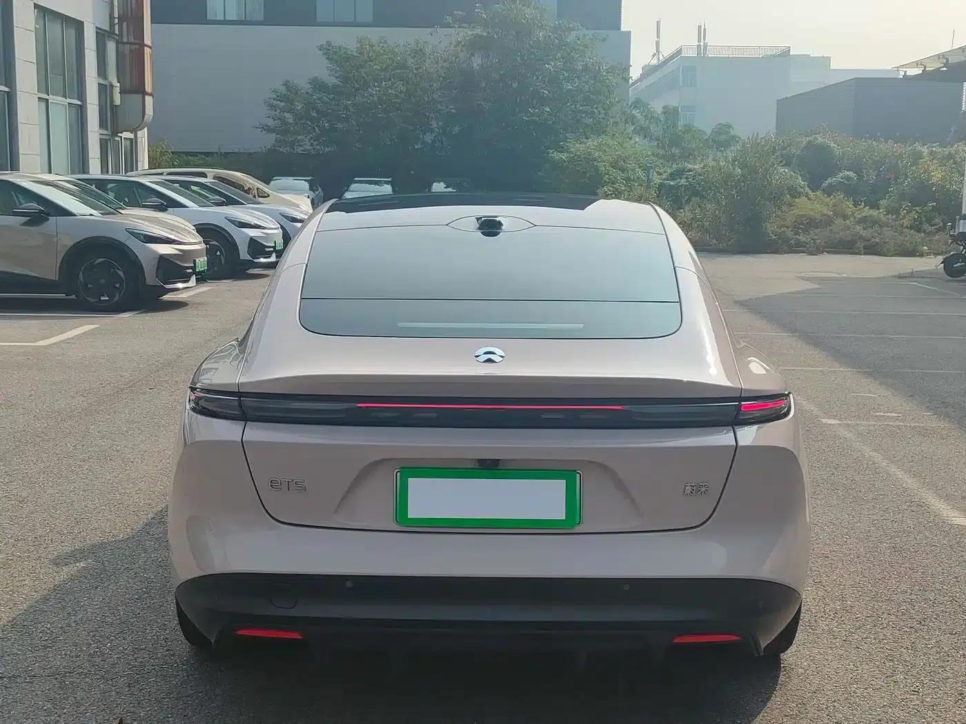 NIO ET5 2024 model 75kWh — миниатюра 6