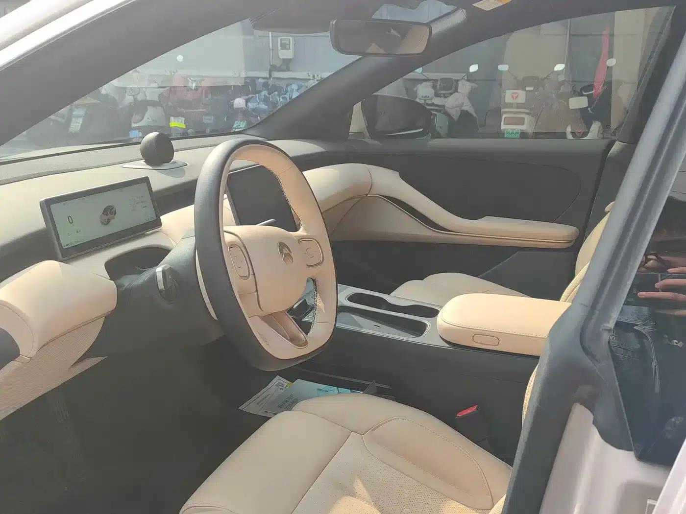 NIO ET5 2024 model 75kWh — миниатюра 8