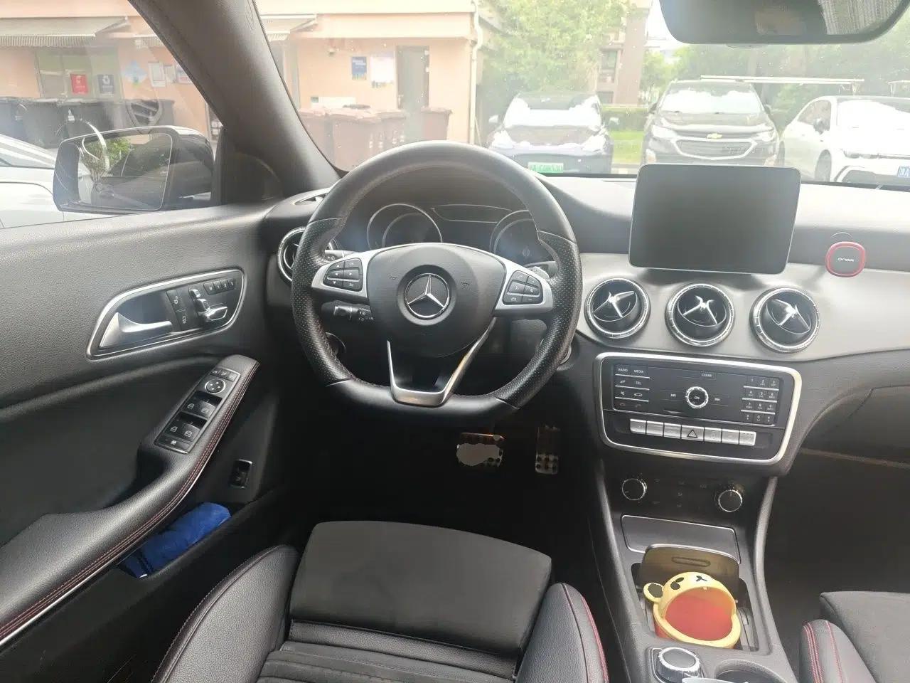 Mercedes-Benz CLA 2018 CLA 220 4MATIC — миниатюра 11