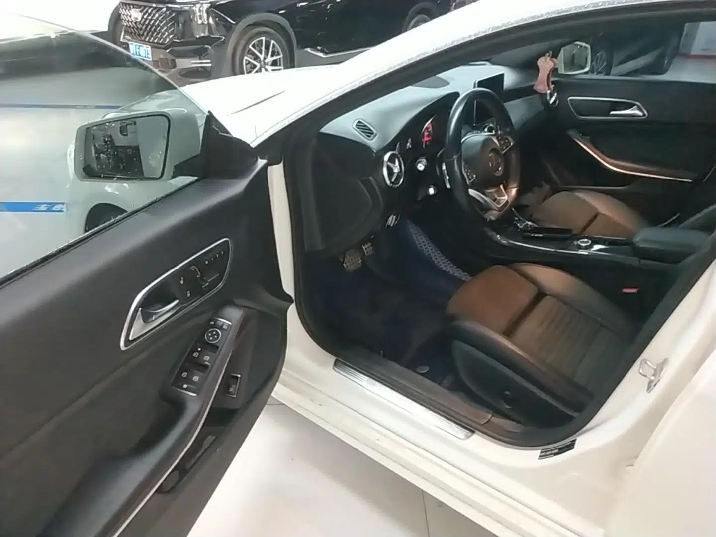 Mercedes-Benz CLA 2016 CLA 220 4MATIC — миниатюра 19