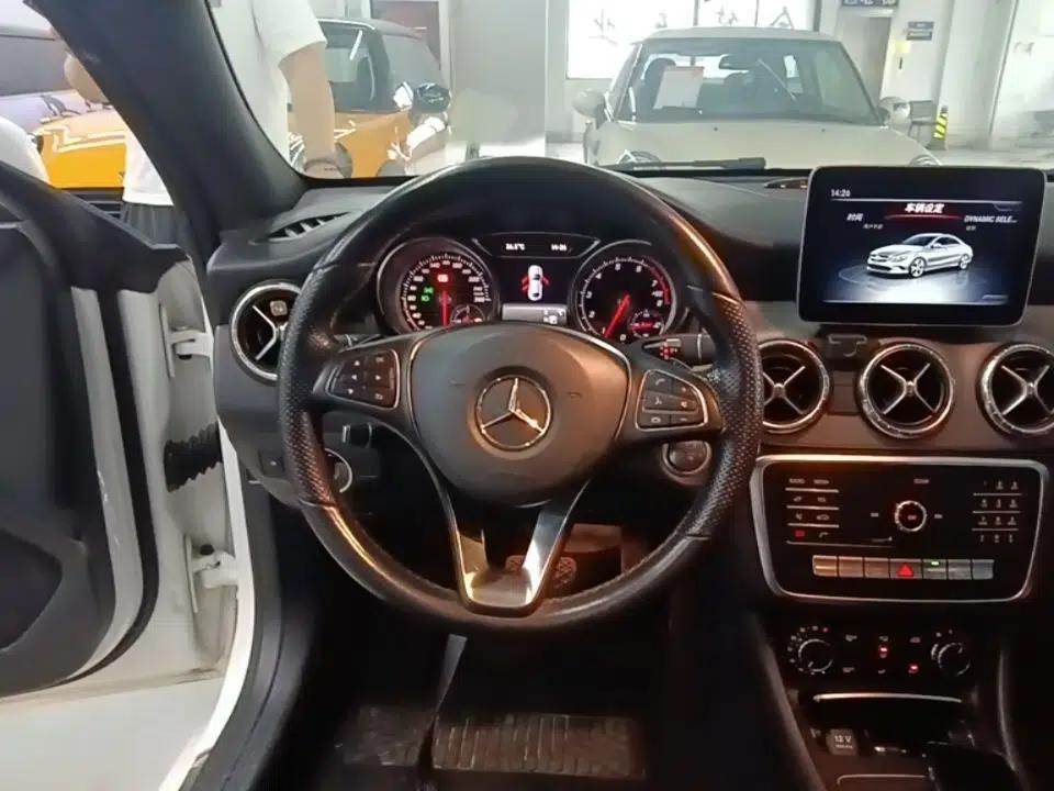 Mercedes-Benz CLA 2019 CLA 200 Sport Edition — миниатюра 14
