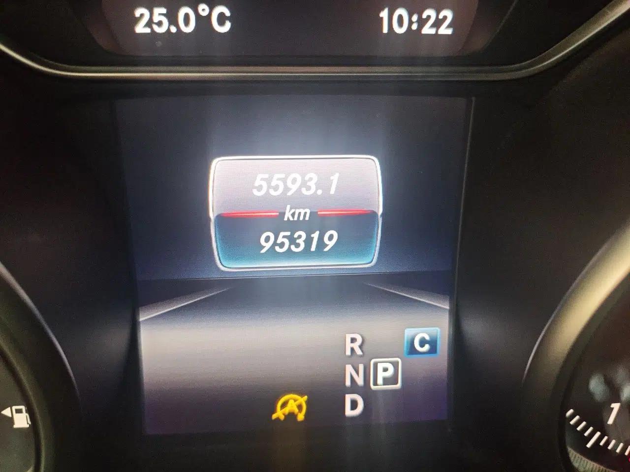 Mercedes-Benz CLA 2017 CLA 220 4MATIC — миниатюра 13