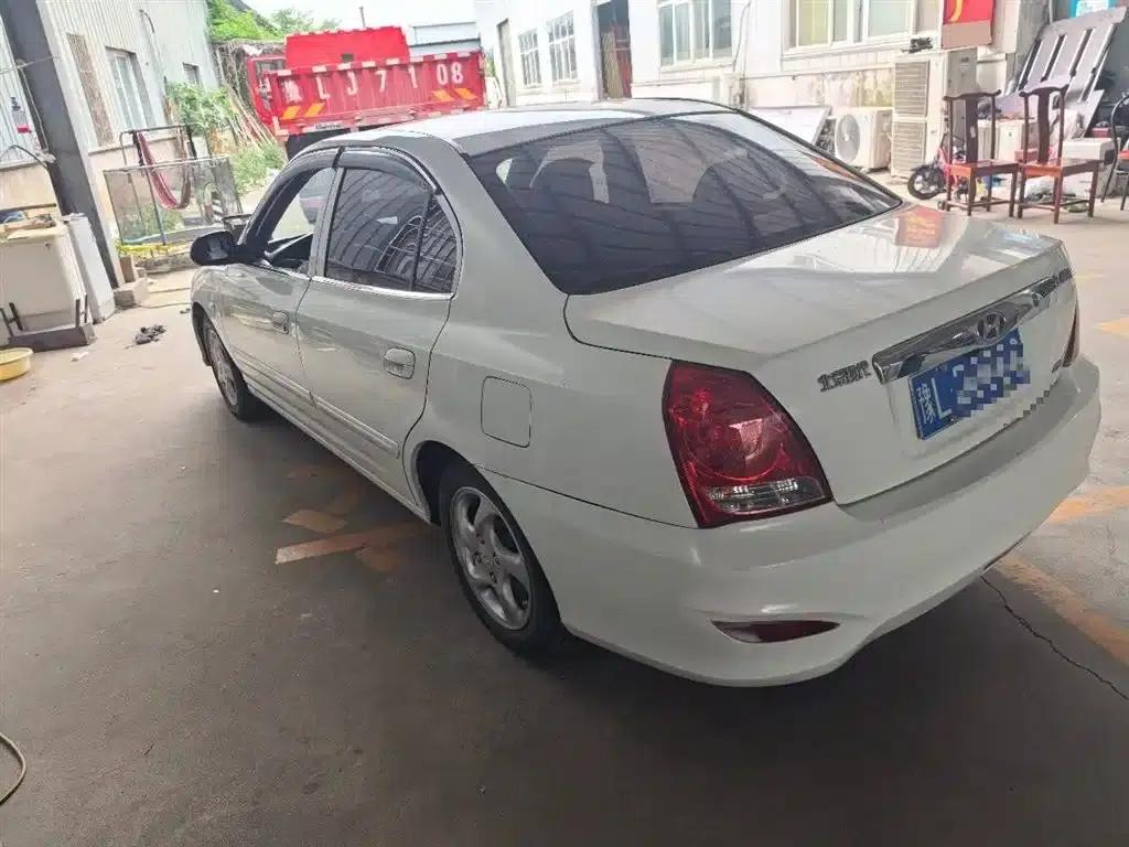 Hyundai Elantra 2011 1.6L Manual Comfort Model — миниатюра 4