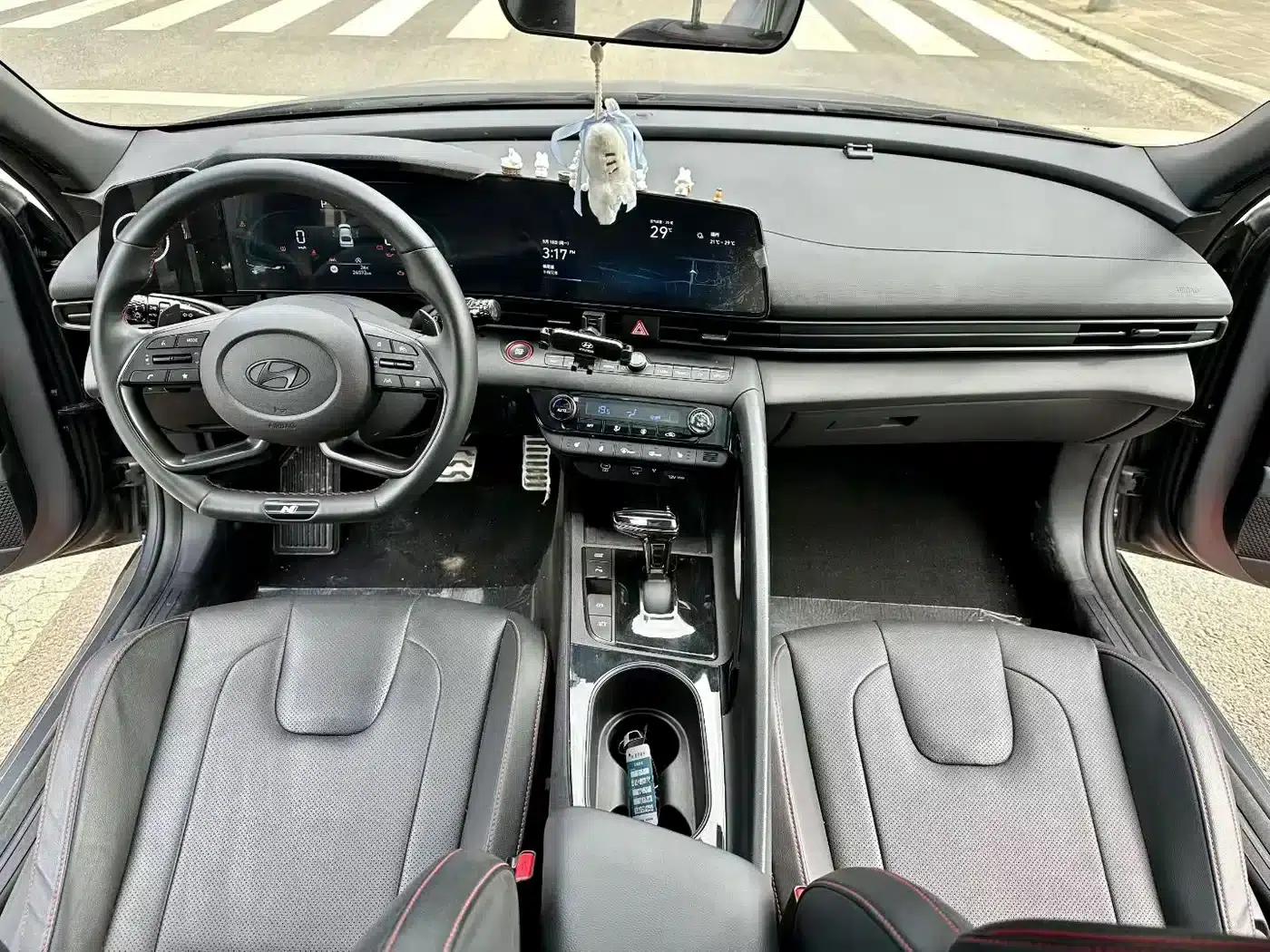 2023 Hyundai Elantra 240TGDi DCT N Line LUX Premium Edition — миниатюра 8