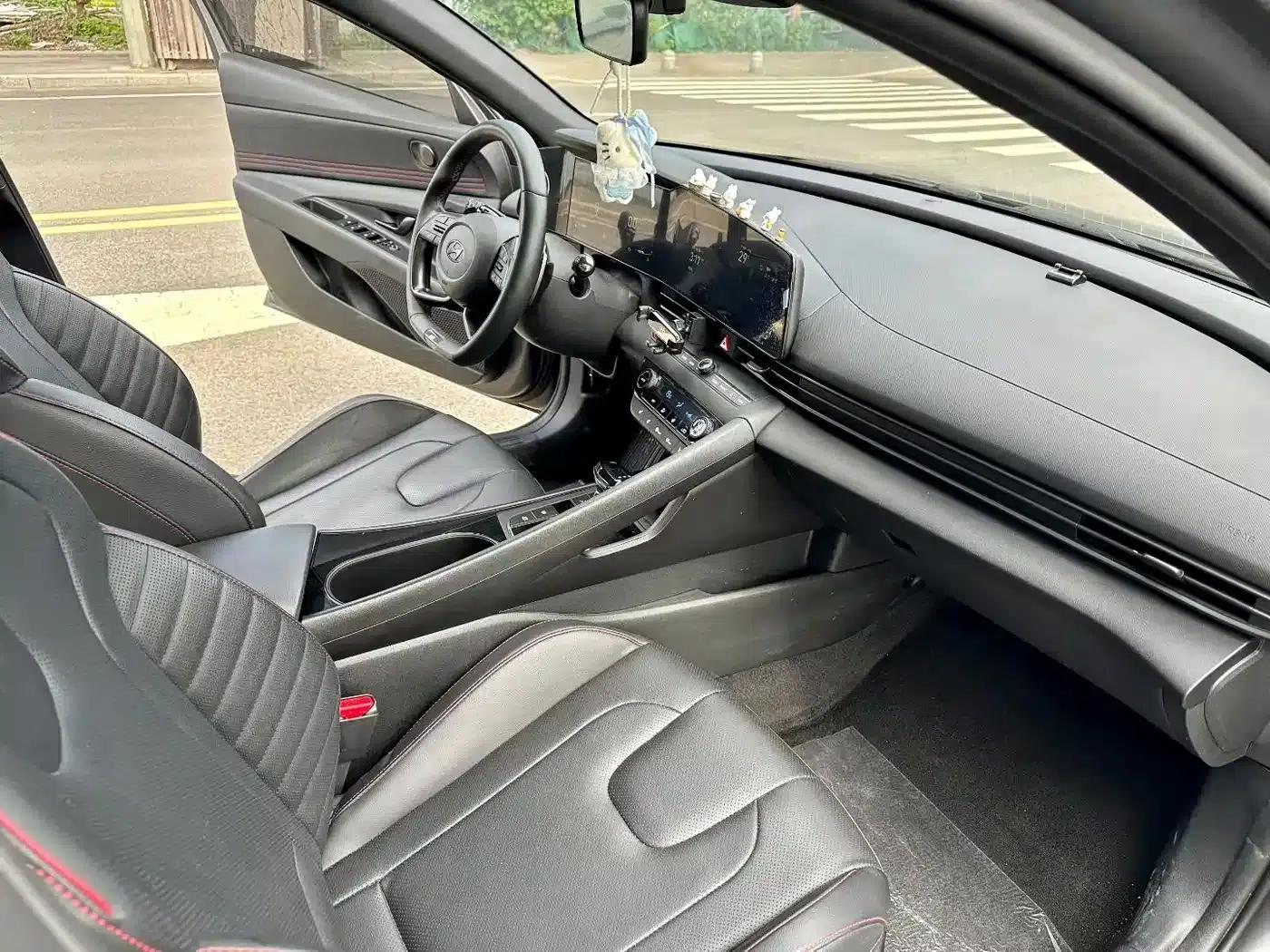 2023 Hyundai Elantra 240TGDi DCT N Line LUX Premium Edition — миниатюра 9